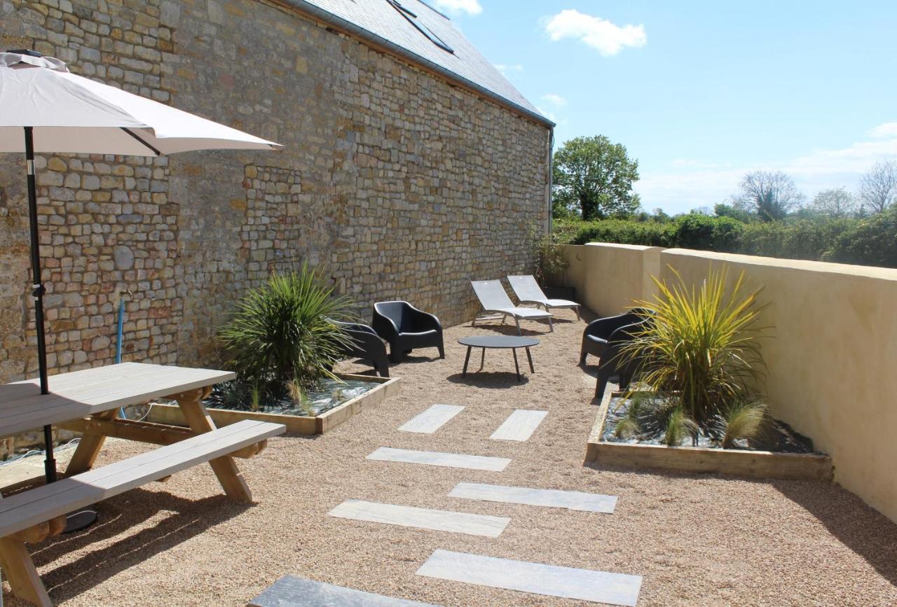 Вилла La Forge, Gite Familial,A Sainte Mere Eglise Экстерьер фото